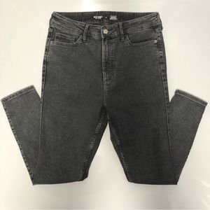 Old navy 360’ stretch rockstar jeans size 12